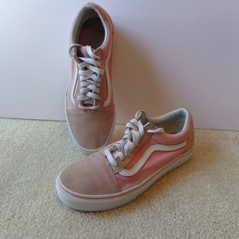 VANS Pink/White Old Skool Classic Low Top‎ Skate Sneakers Sz: 9.5 (Women) 8(Men)